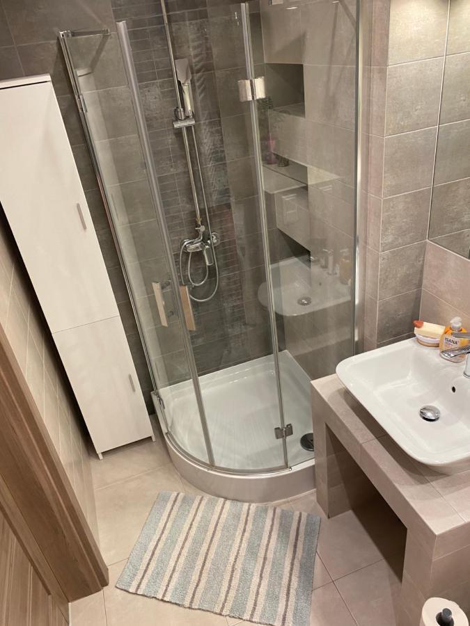 Dyrekcyjna Apartment 브로츠와프 외부 사진